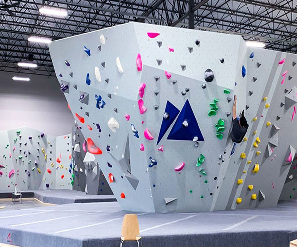 Reinforced Indoor Climbing Wall Panels , Plastic Rock Wall For Swing Set